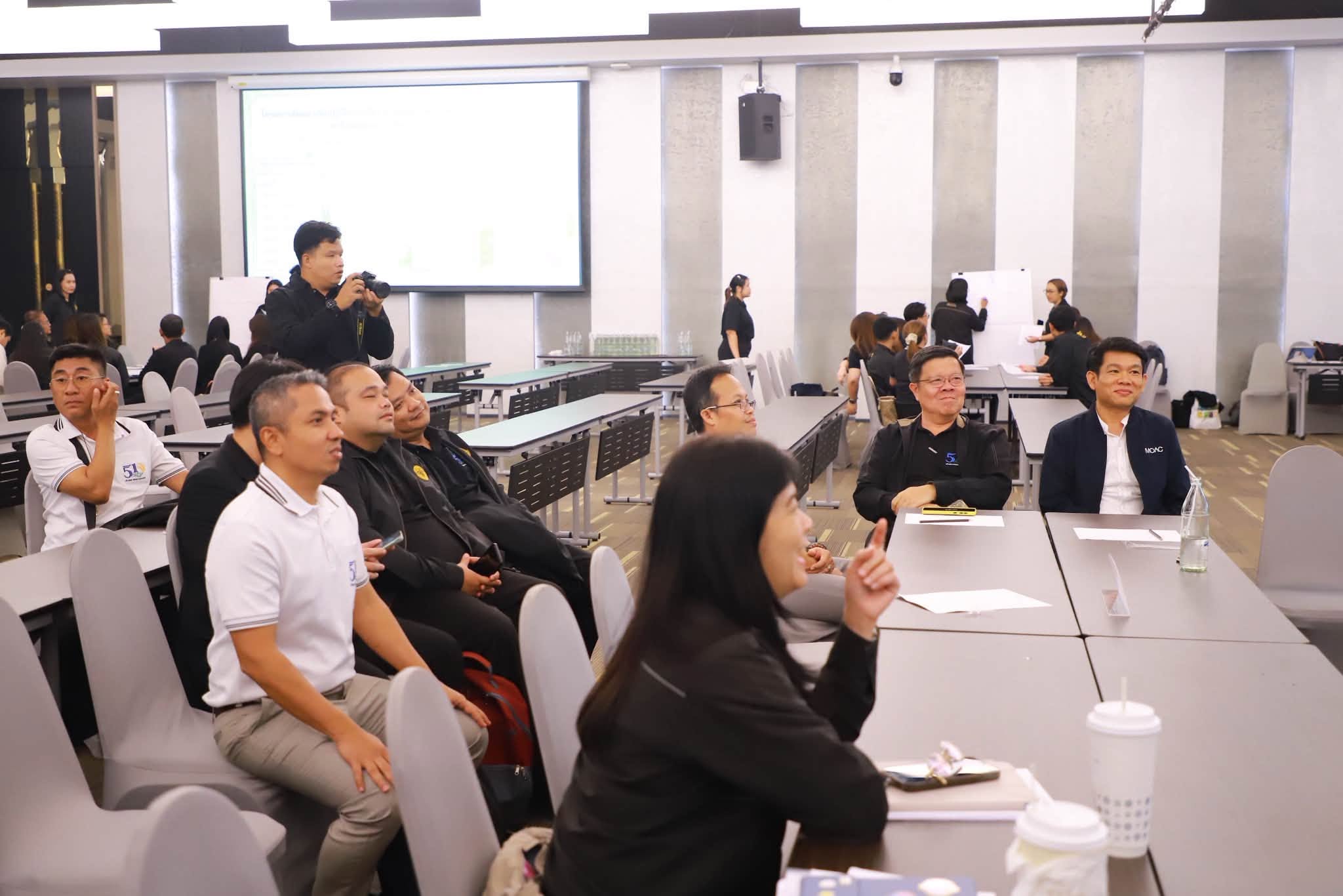 title - รองเลขาธิการ ส.ป.ก. ปิดสัมมนาฯ @เชียงราย ปลุกพลังภูมิภาค เติมองค์ความรู้ มุ่งยกระดับรายได้เกษตรกรยั่งยืน